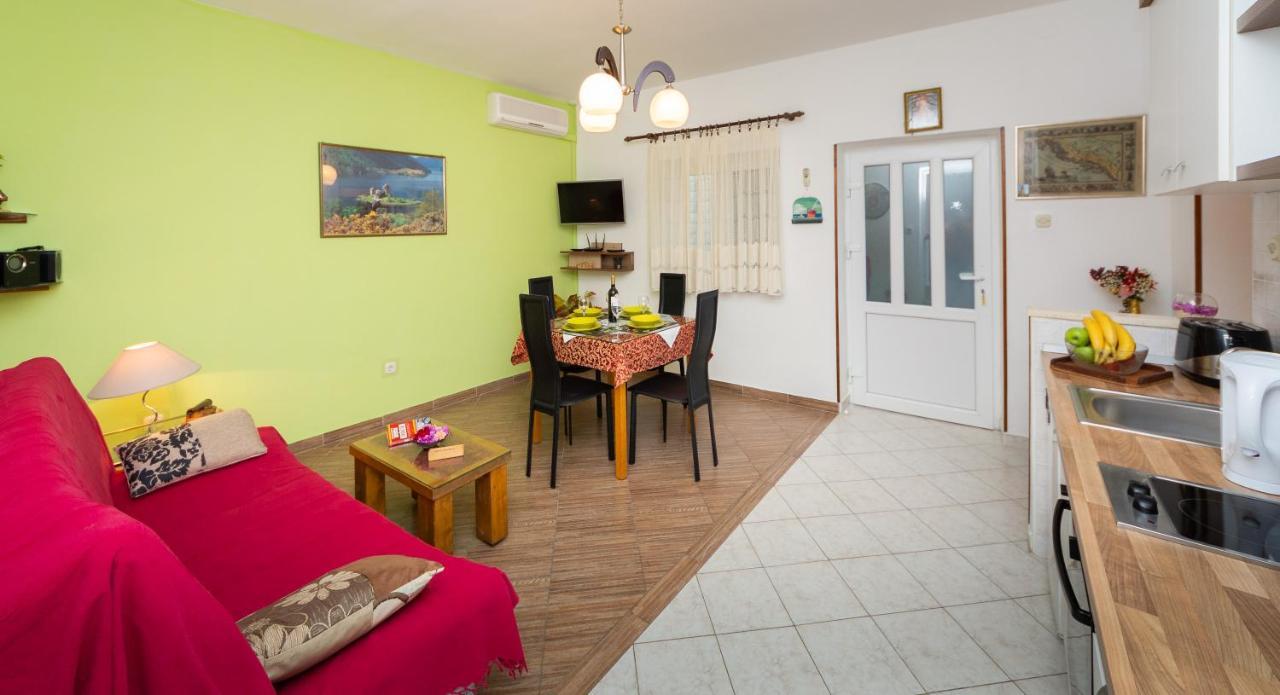 דירות ספליט Guesthause Arbor מראה חיצוני תמונה